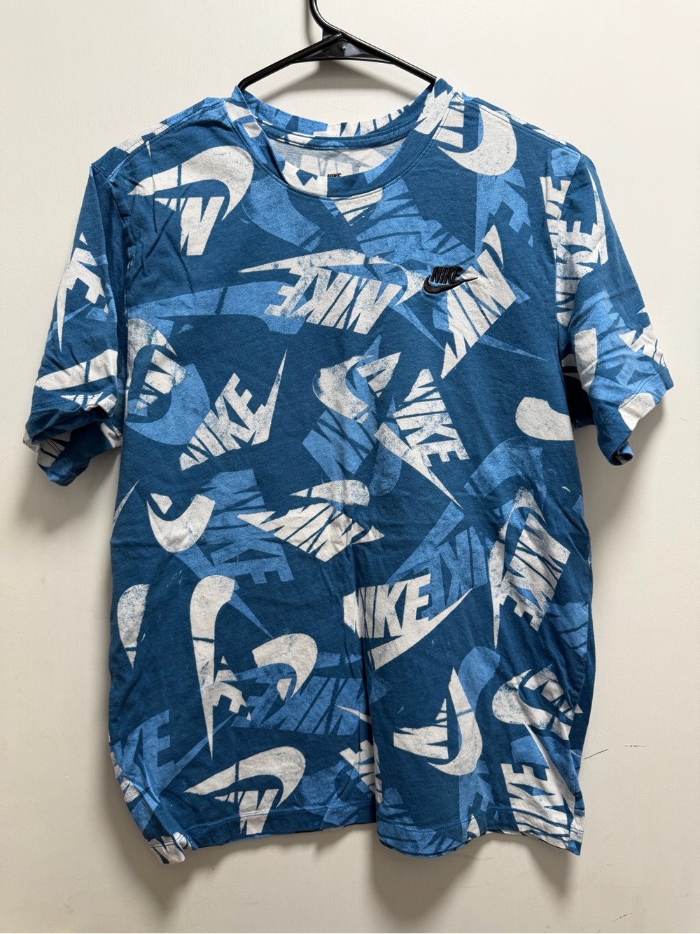 Nike Shirt Mens M Bundle White Blue AOP Geometric Swoosh Logo Cotton Graphic Tee